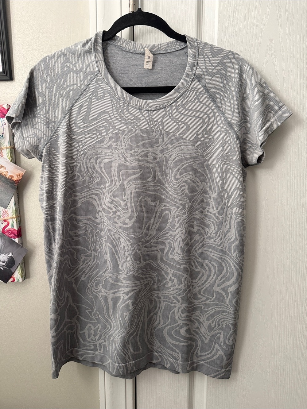 Lululemon swiftly tech short sleeve 2.0 marble mix, rhino gray white six 12